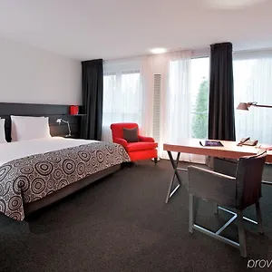 The Madison Hamburg